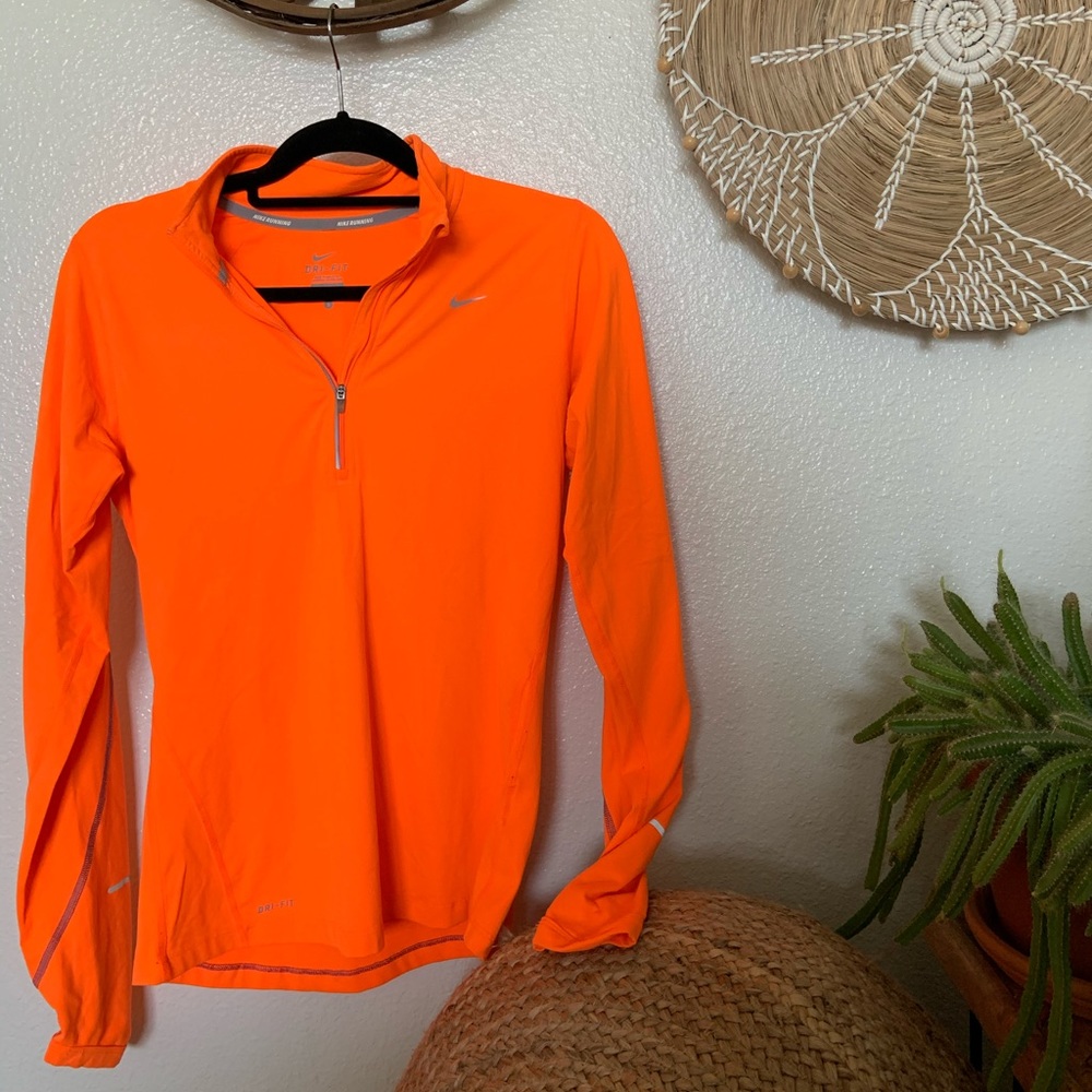 Women’s Nike quarter zip jacket